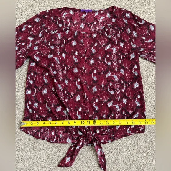 West Kei Burgundy Patterned Blouse • Elegant Print • Size S - Picture 8 of 10